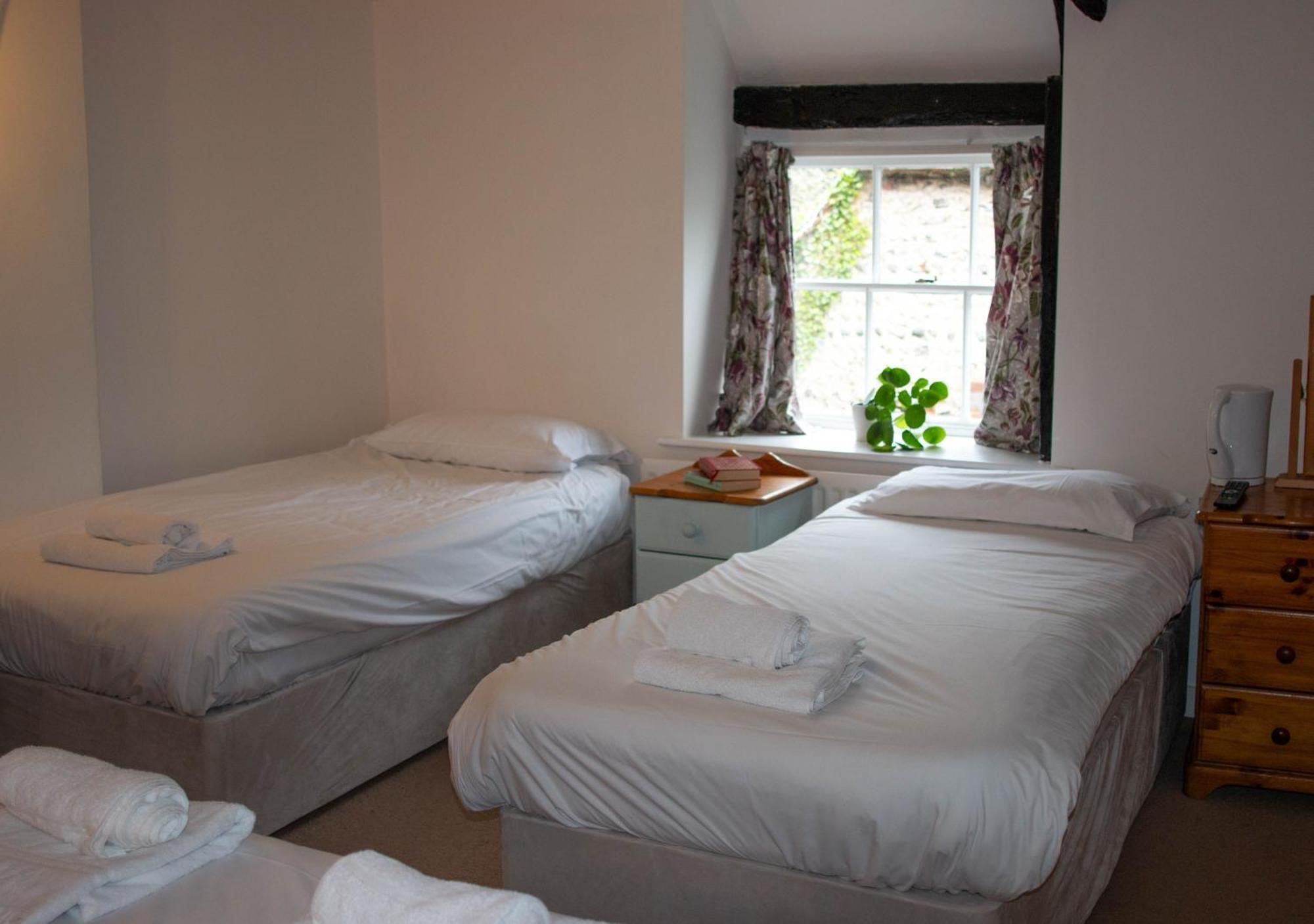 Chalk Farm Ldc Hotel Eastbourne Bagian luar foto